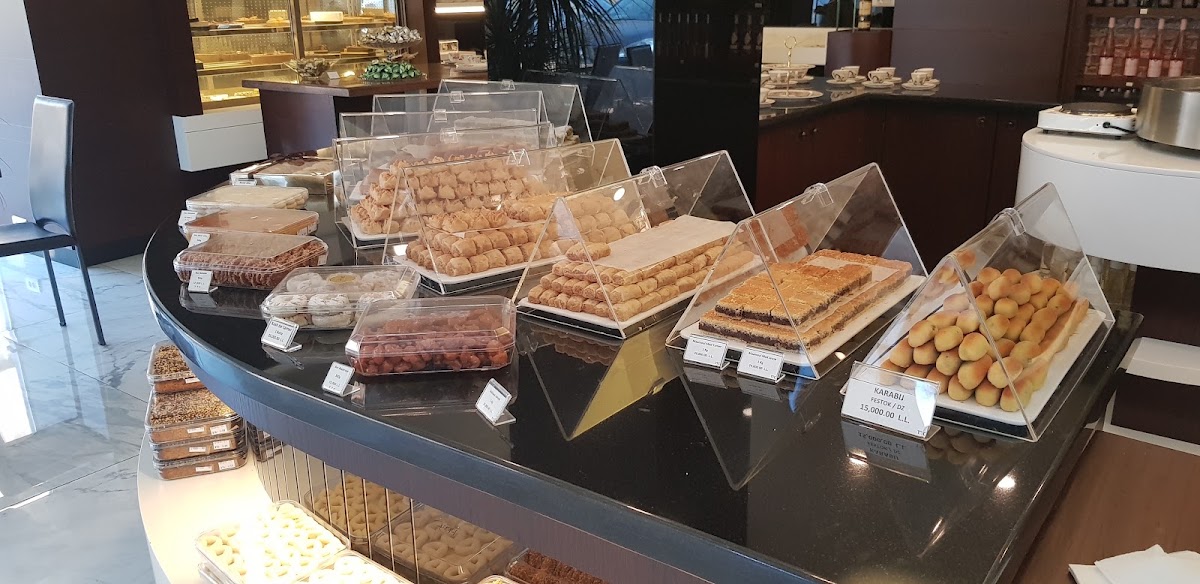 Fadel Pastry Shop — photograph 4