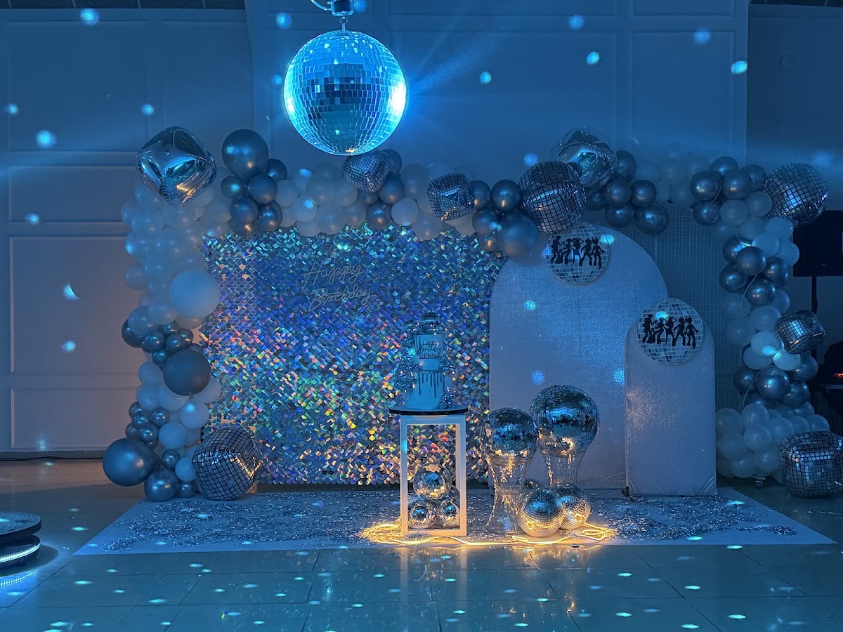 Confetti — photograph 2