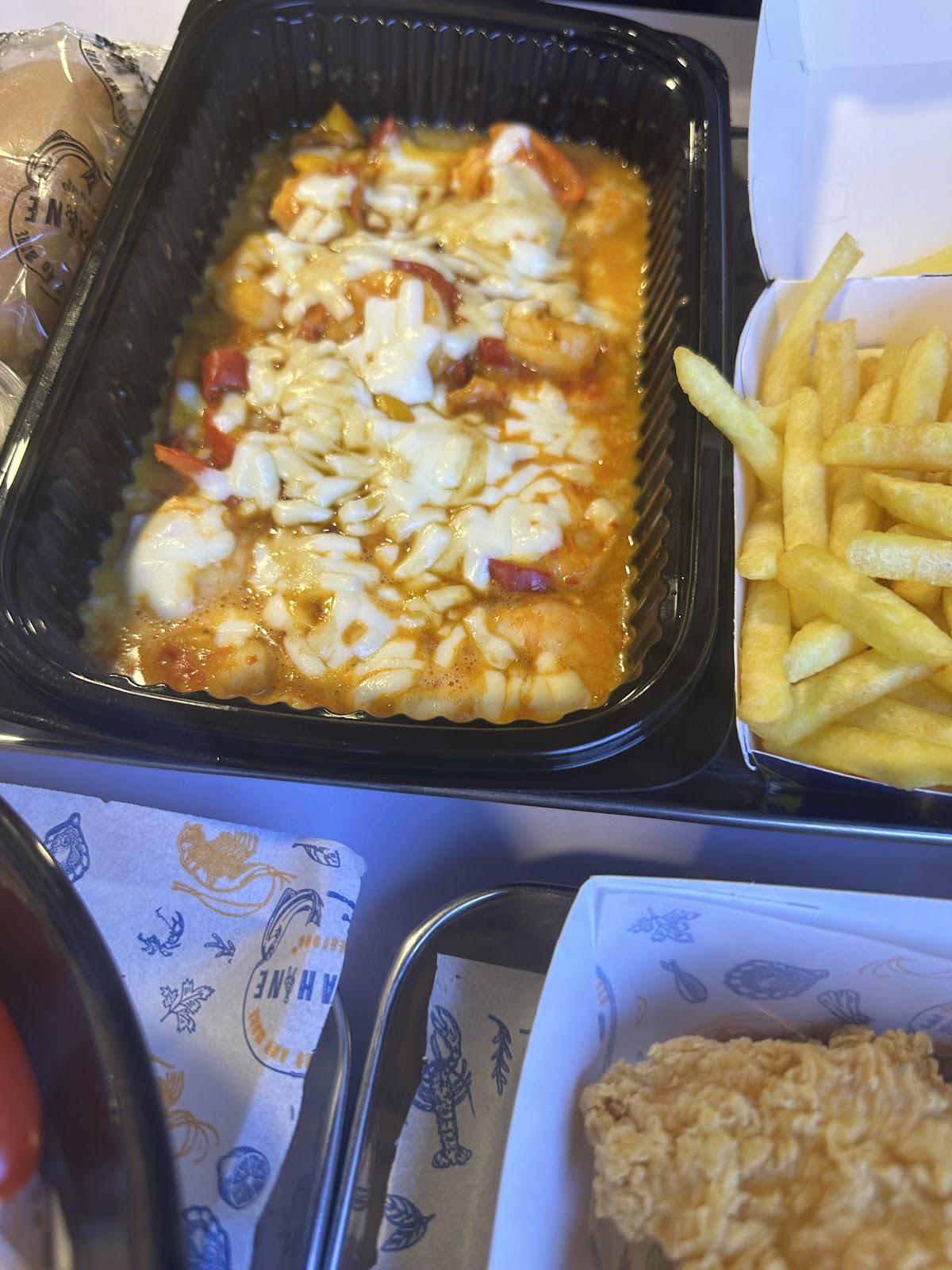 CHAHINE SEAFOOD DEKWENEH — photograph 4