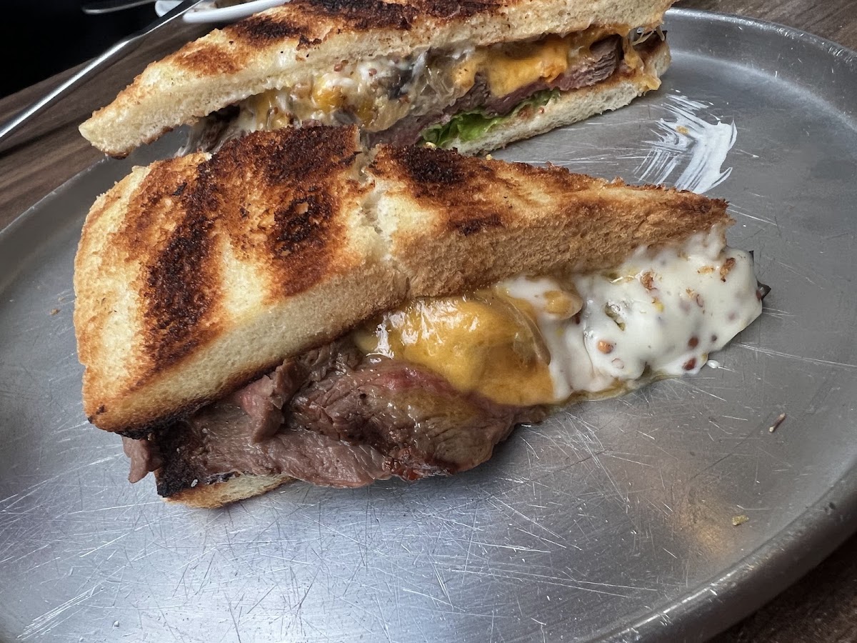 Mashawish Grill Bar — photograph 6