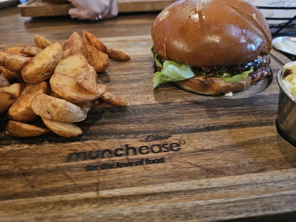 munchease Gemmayzeh — photograph 6