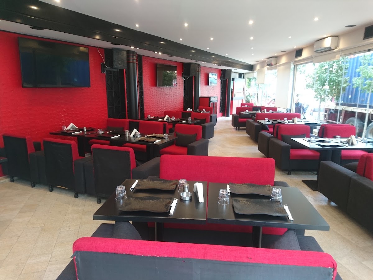 Fonzy bistro bar — photograph 4