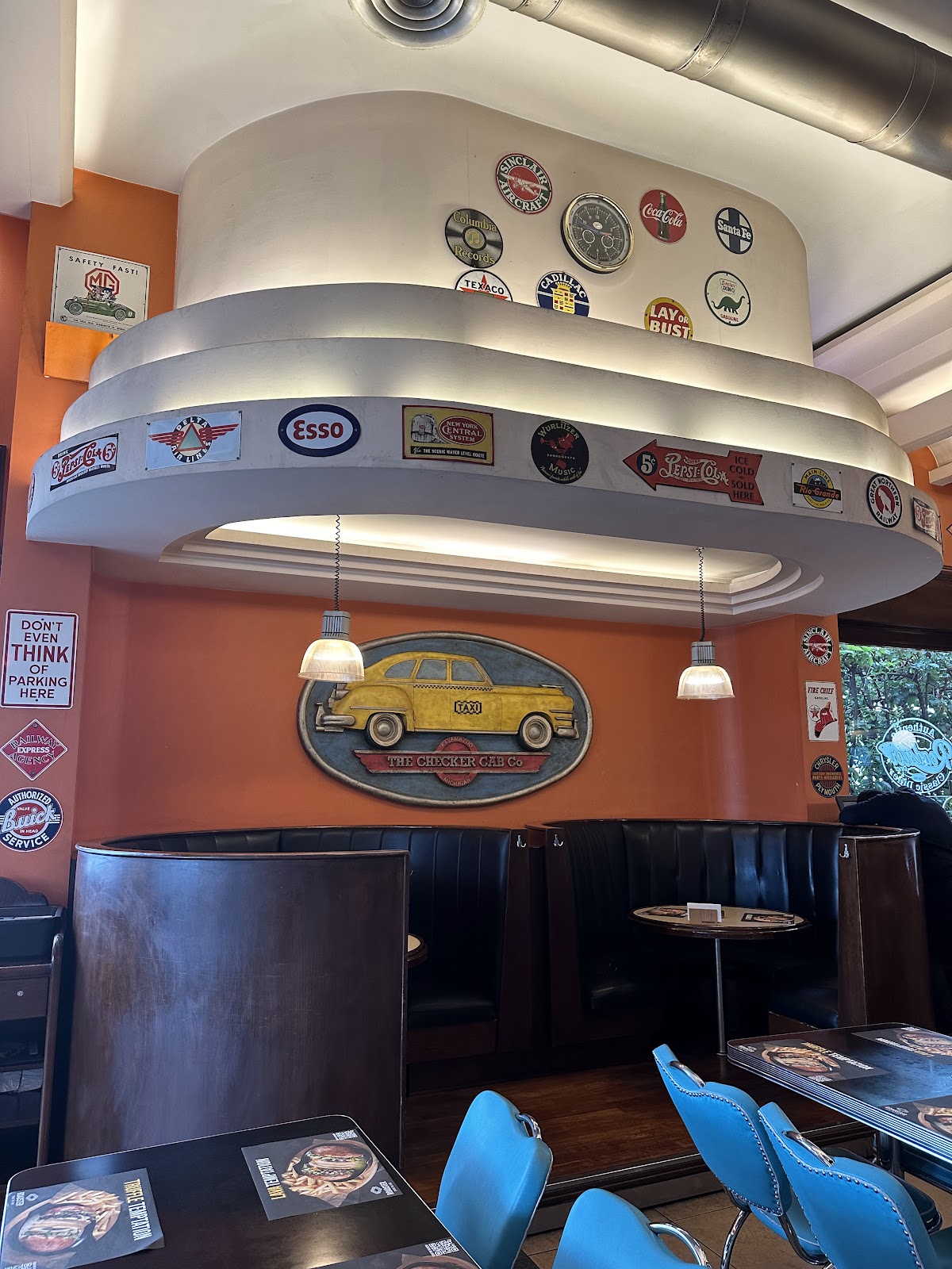 Roadster Diner - Jal El Dib — photograph 6