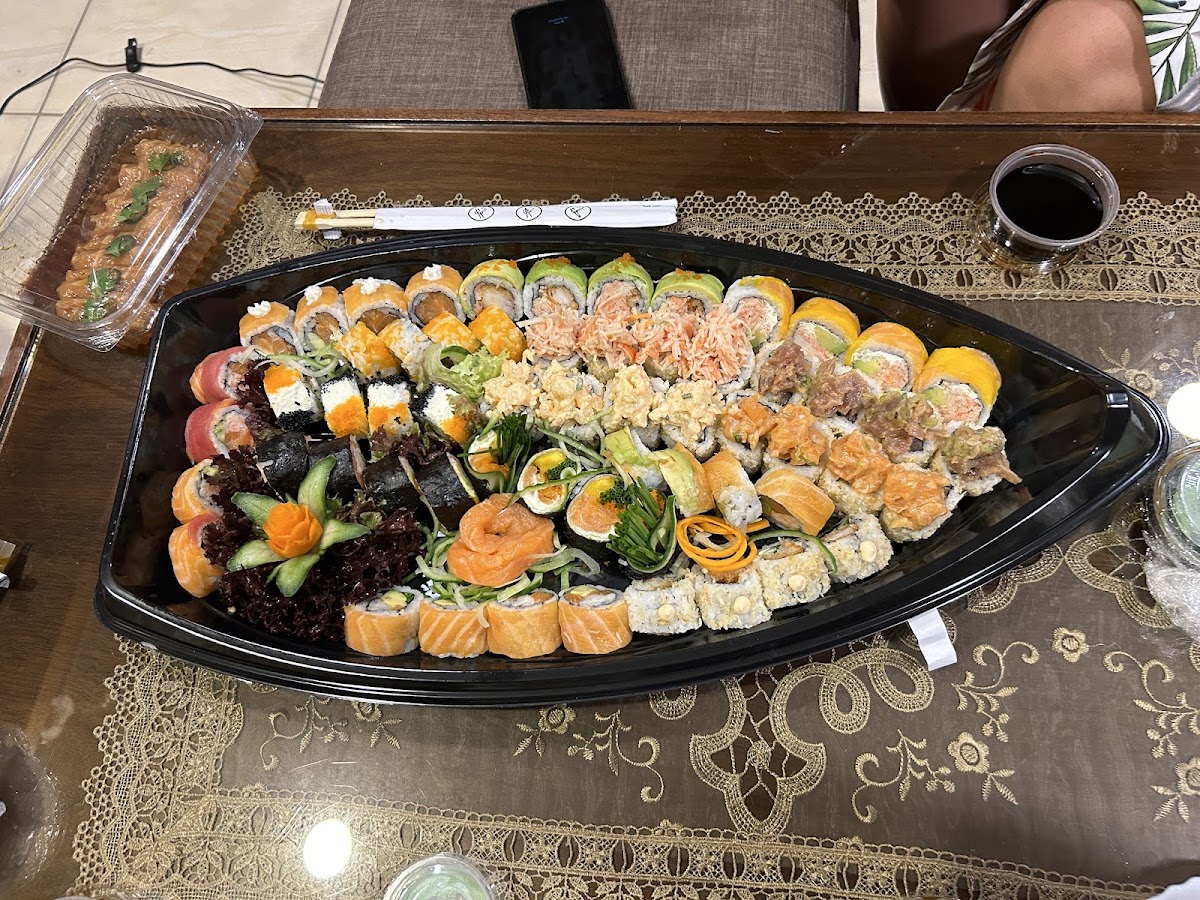 Sushi Cloud — photograph 6