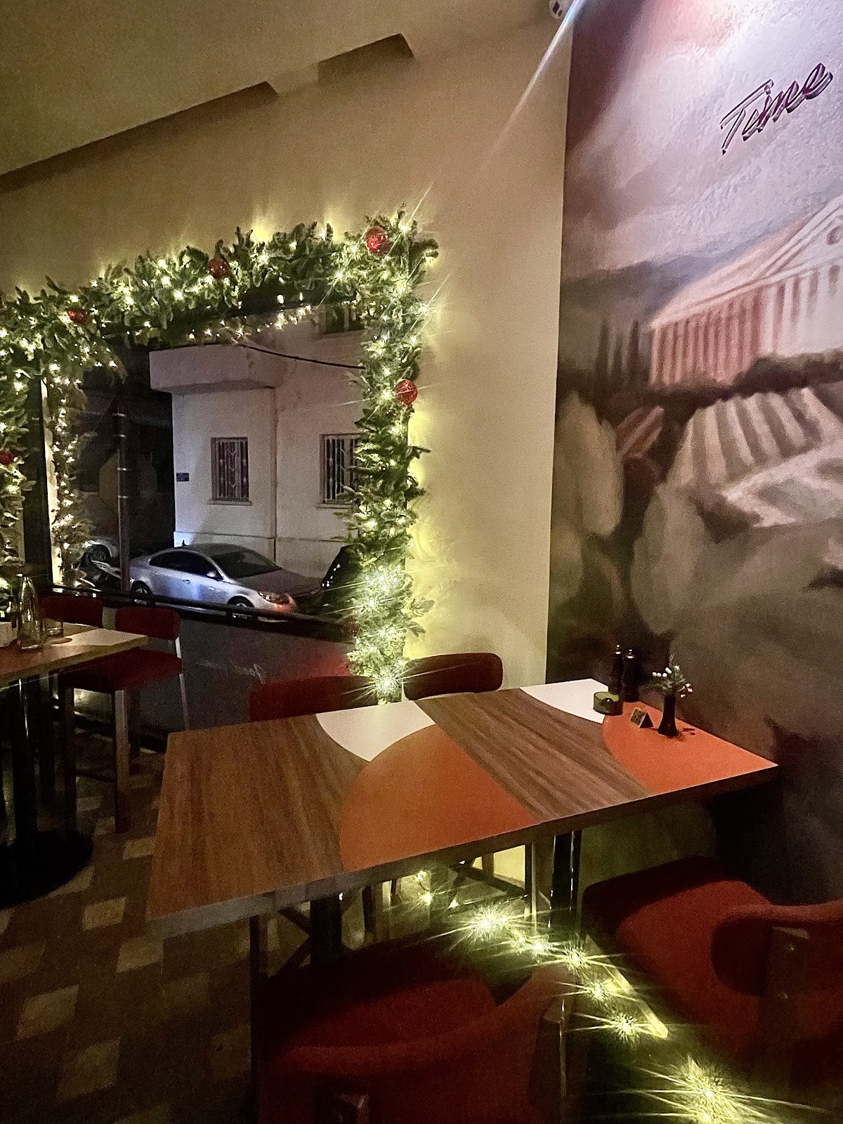 Levain Wine Bar — photograph 6
