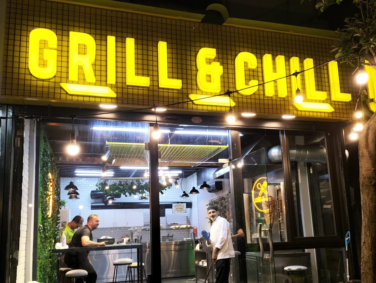 Grill & Chill
