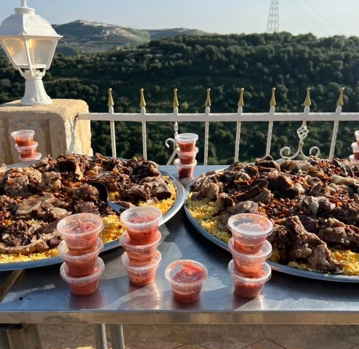 Al Tazaj Restaurant — photograph 3