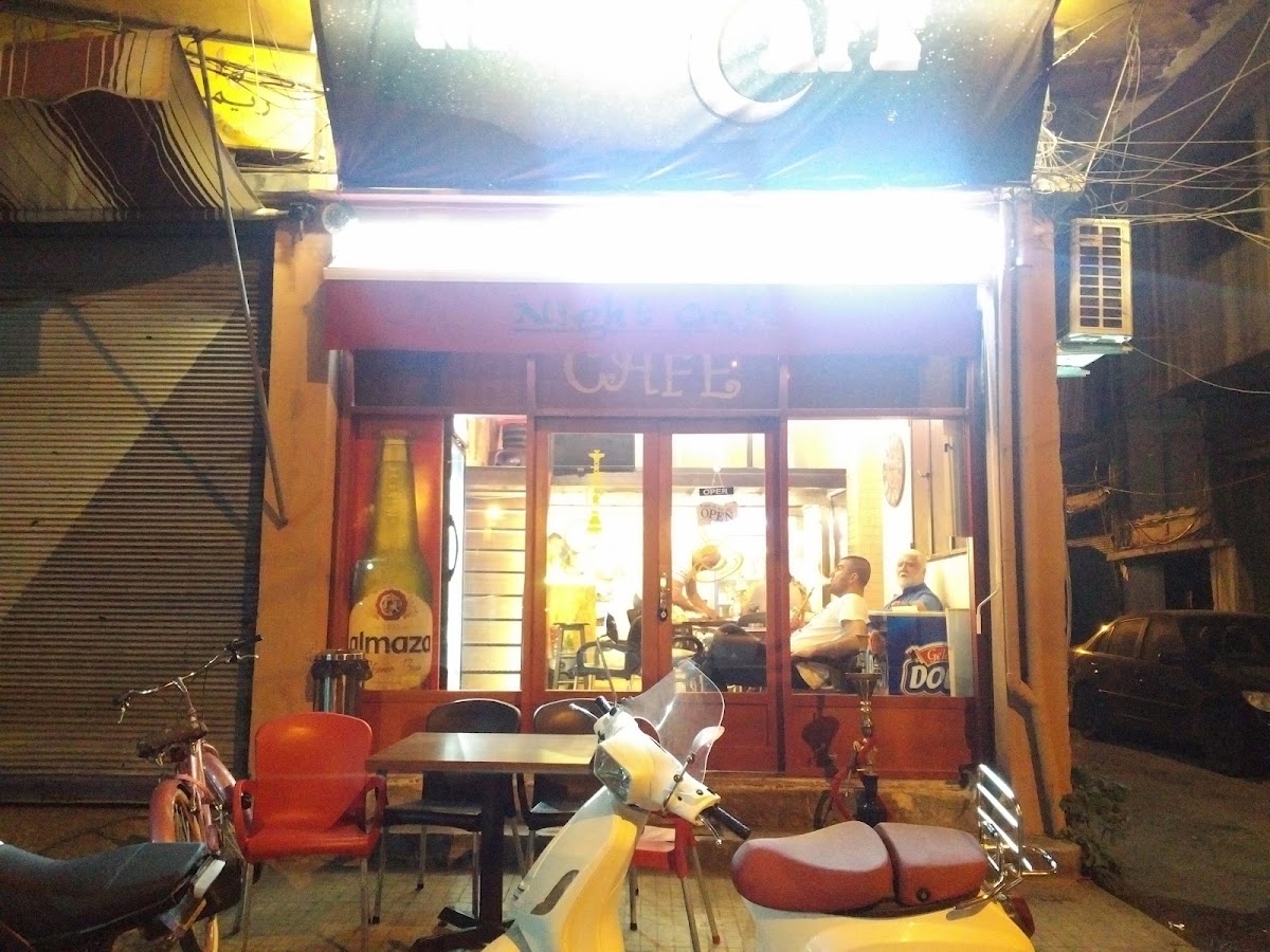 Night Cafe - Lebanon — photograph 4
