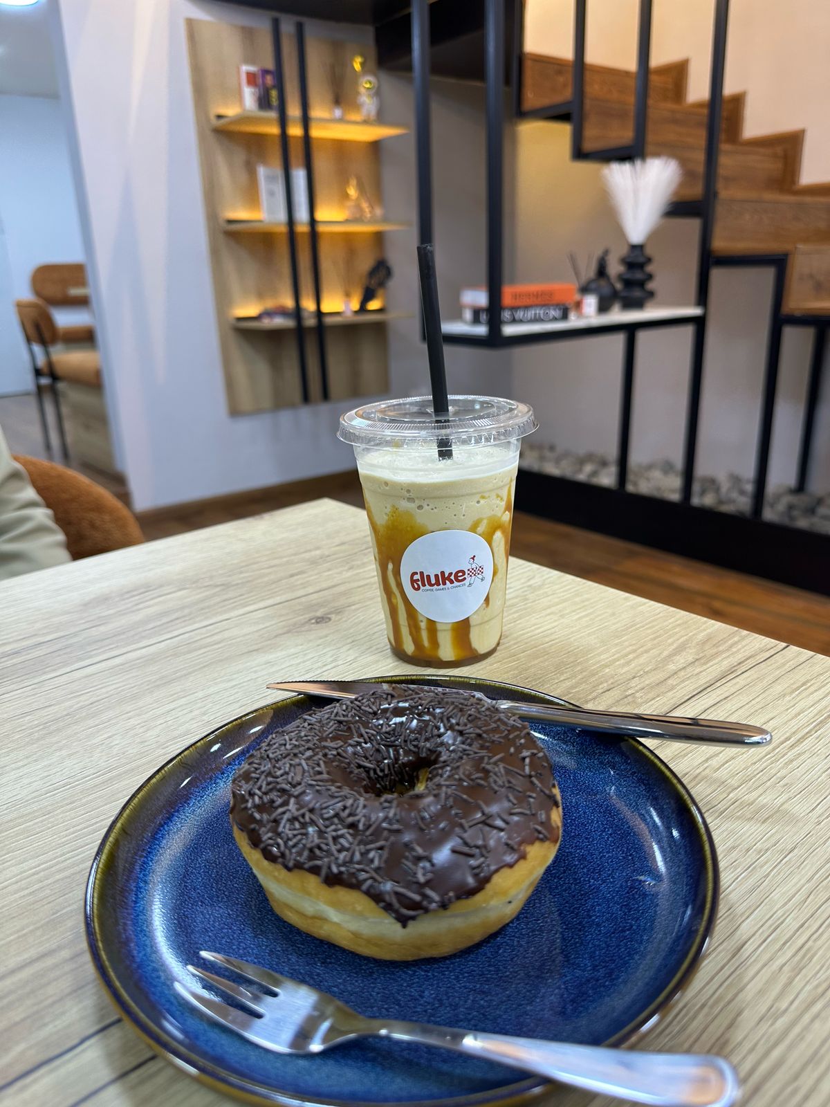 Fluke Coffee Shop — photograph 2