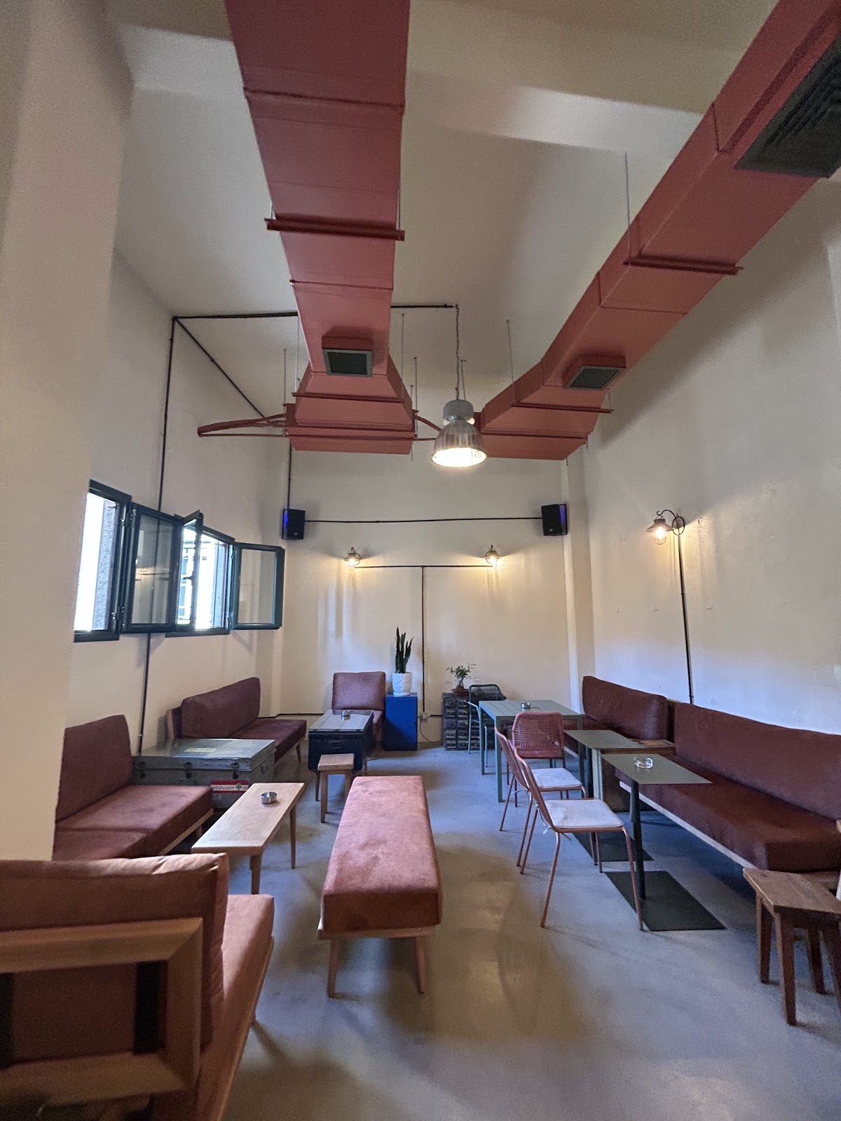 The Local Beirut — photograph 6