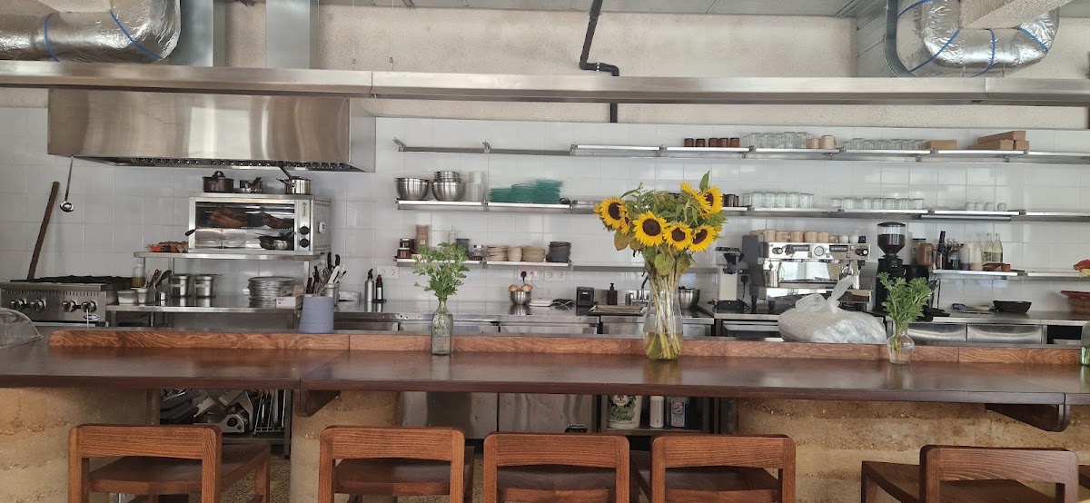 Mavia Bakery — photograph 5