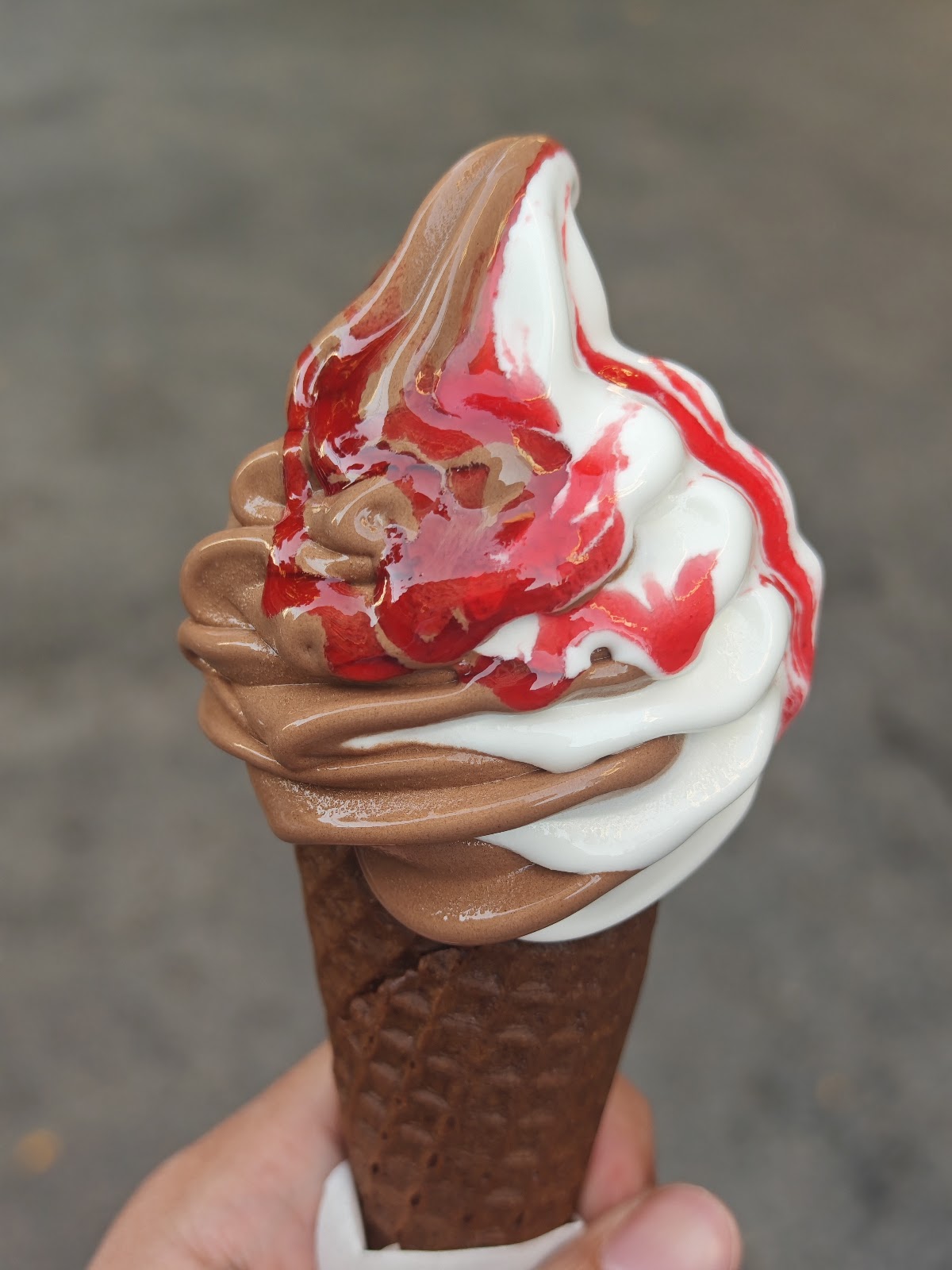 Merry Cream Alfred — photograph 2