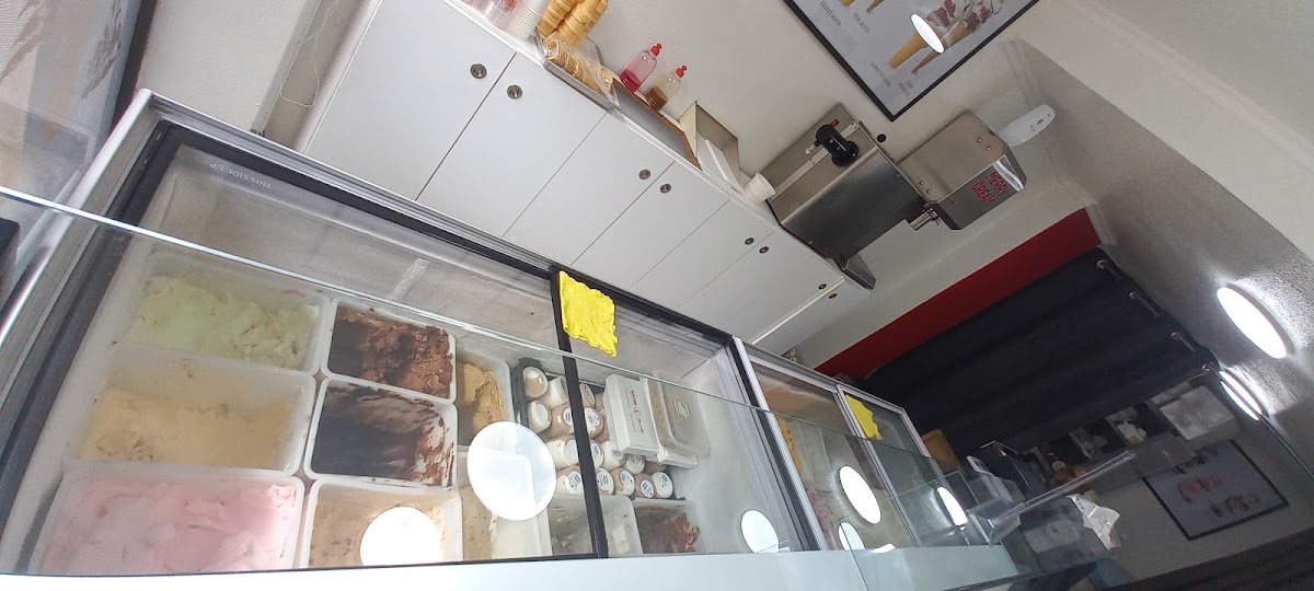 Bachir Icecream — photograph 6