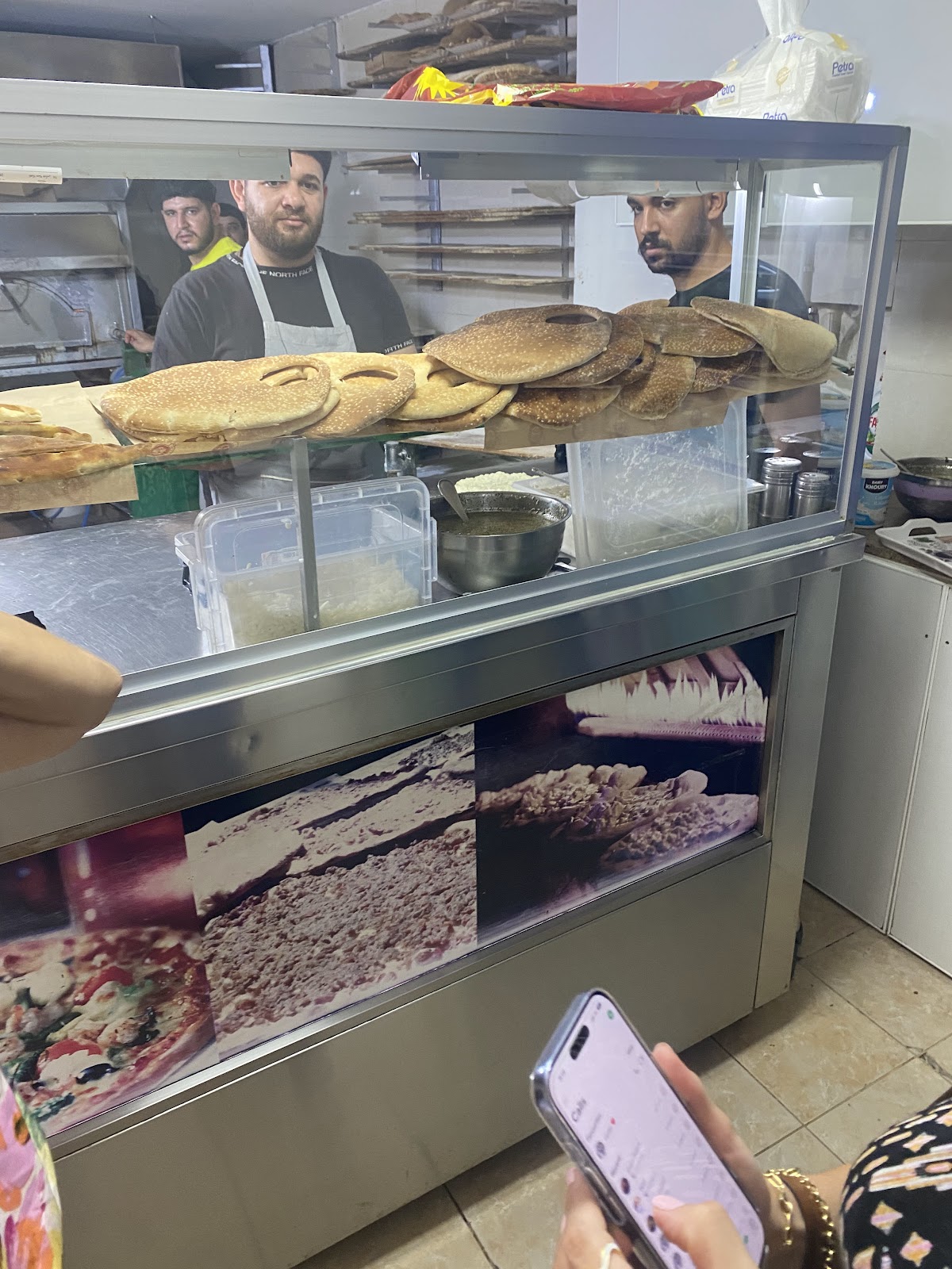 AbouZouz Bakery — photograph 5