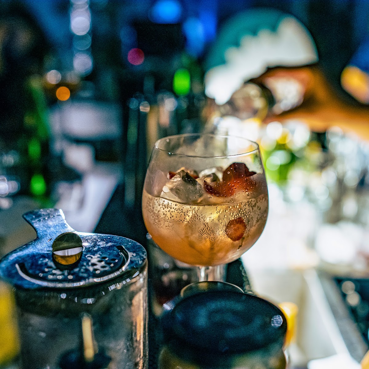 Mondays Off — photograph 5