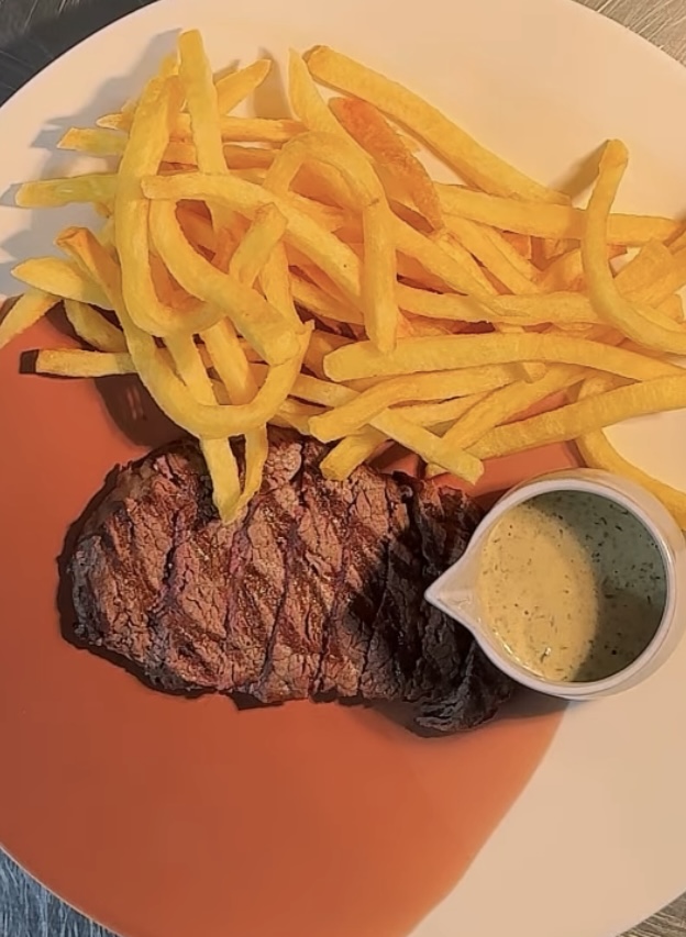 Kopper Bistro Bar — photograph 4