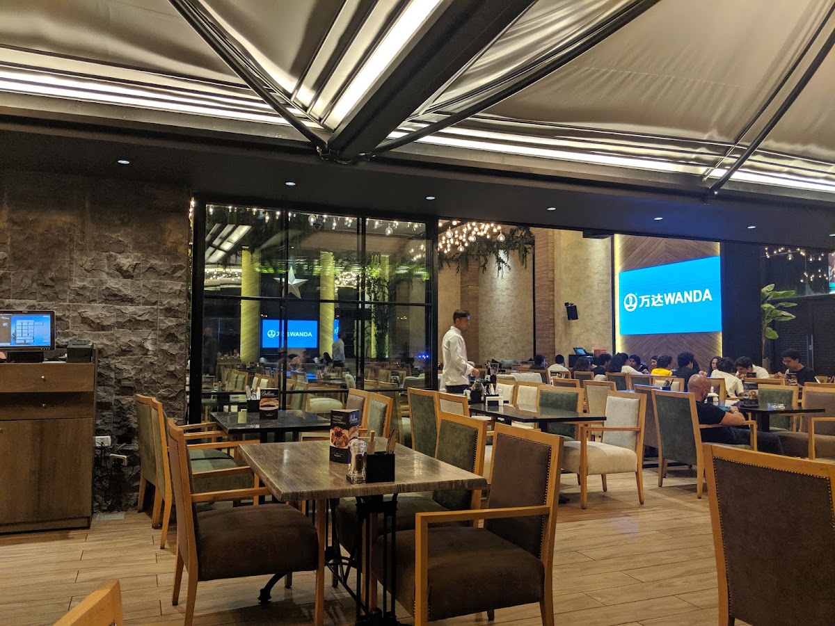 KONG Bar & Restaurant — photograph 3