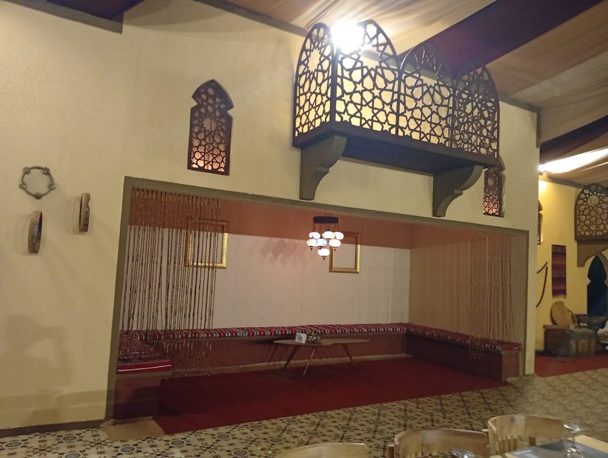 Beirut Hall — photograph 5