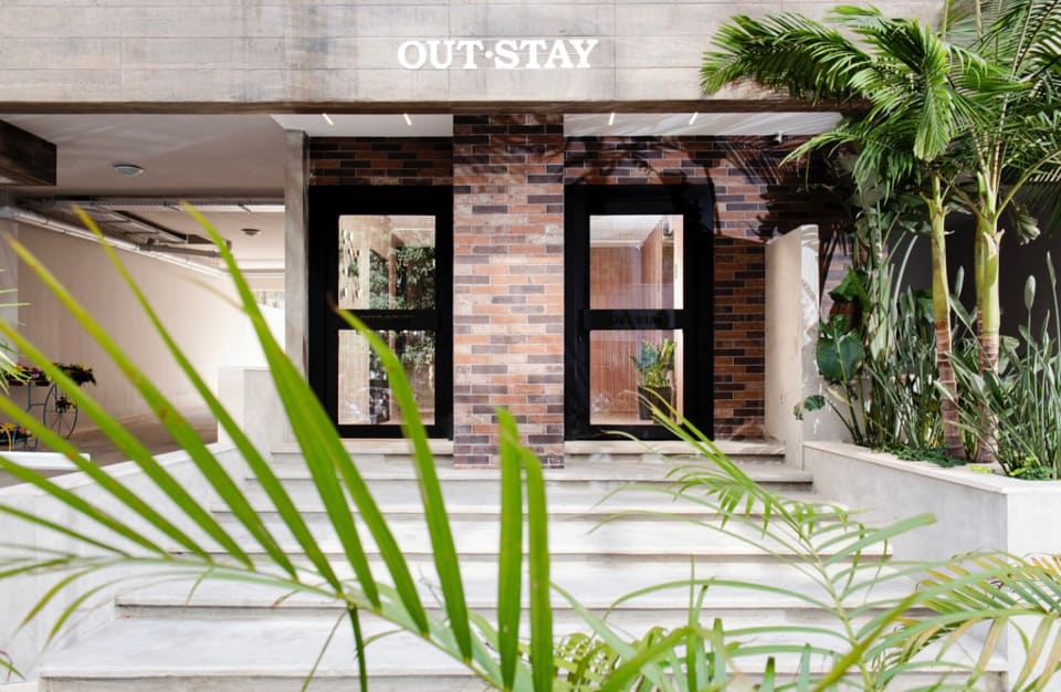 OUTSTAY GUESTHOUSE