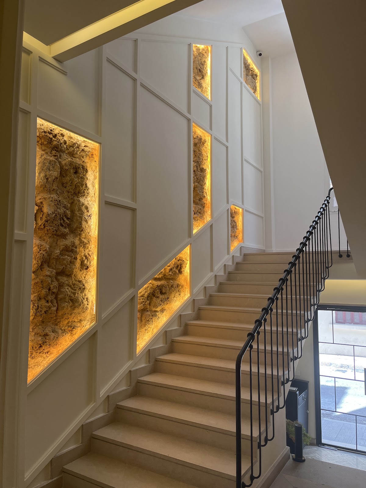 10 Stories Hotel — photograph 4