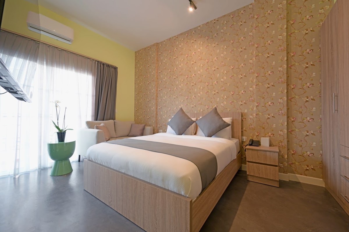 Comfy Apart Hotel — photograph 4