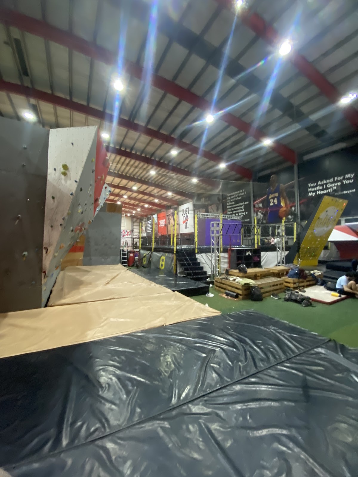 Bold Adventure Park - Climbing & Bouldering Walls, Trampolines, Zip Lines — photograph 6