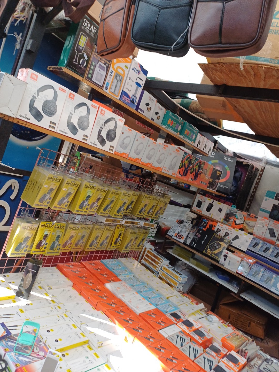Sunday Public Market - Misc — photograph 6