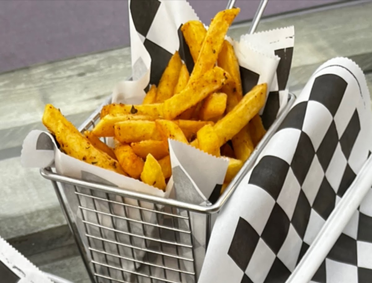 BRGRZ & Fries — photograph 2