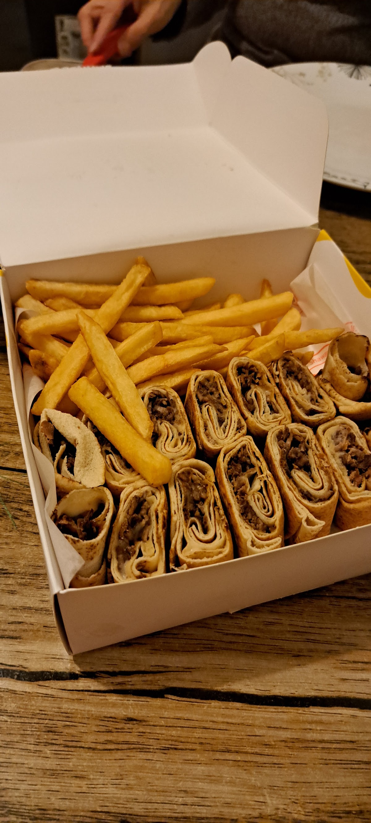 Shawarma El Karam King Fadi — photograph 6