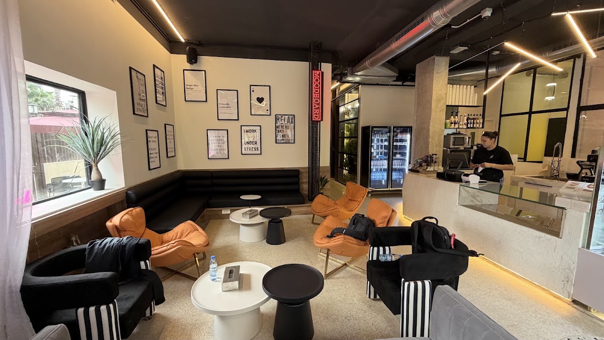 Moodboard coffeeshop — photograph 3
