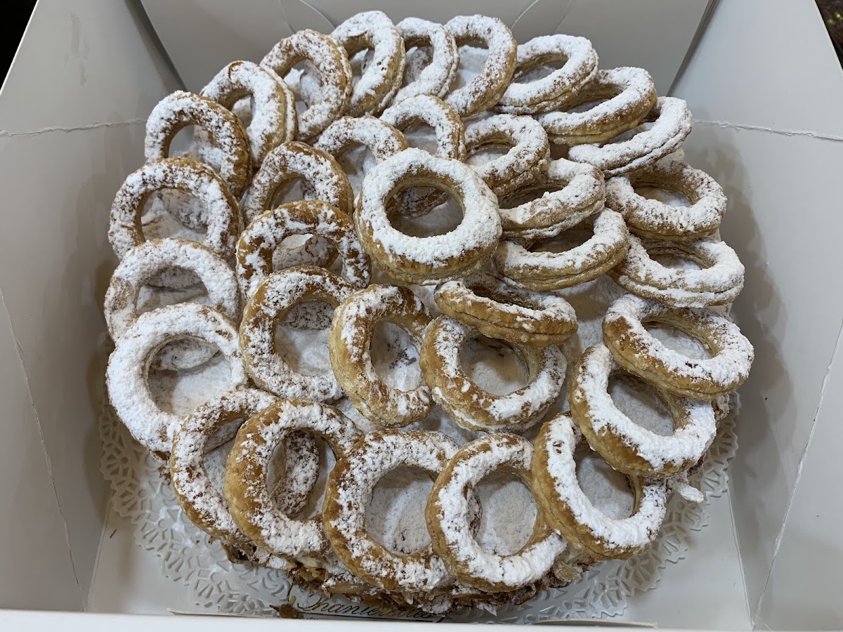 Patisserie Chanterelles — photograph 3