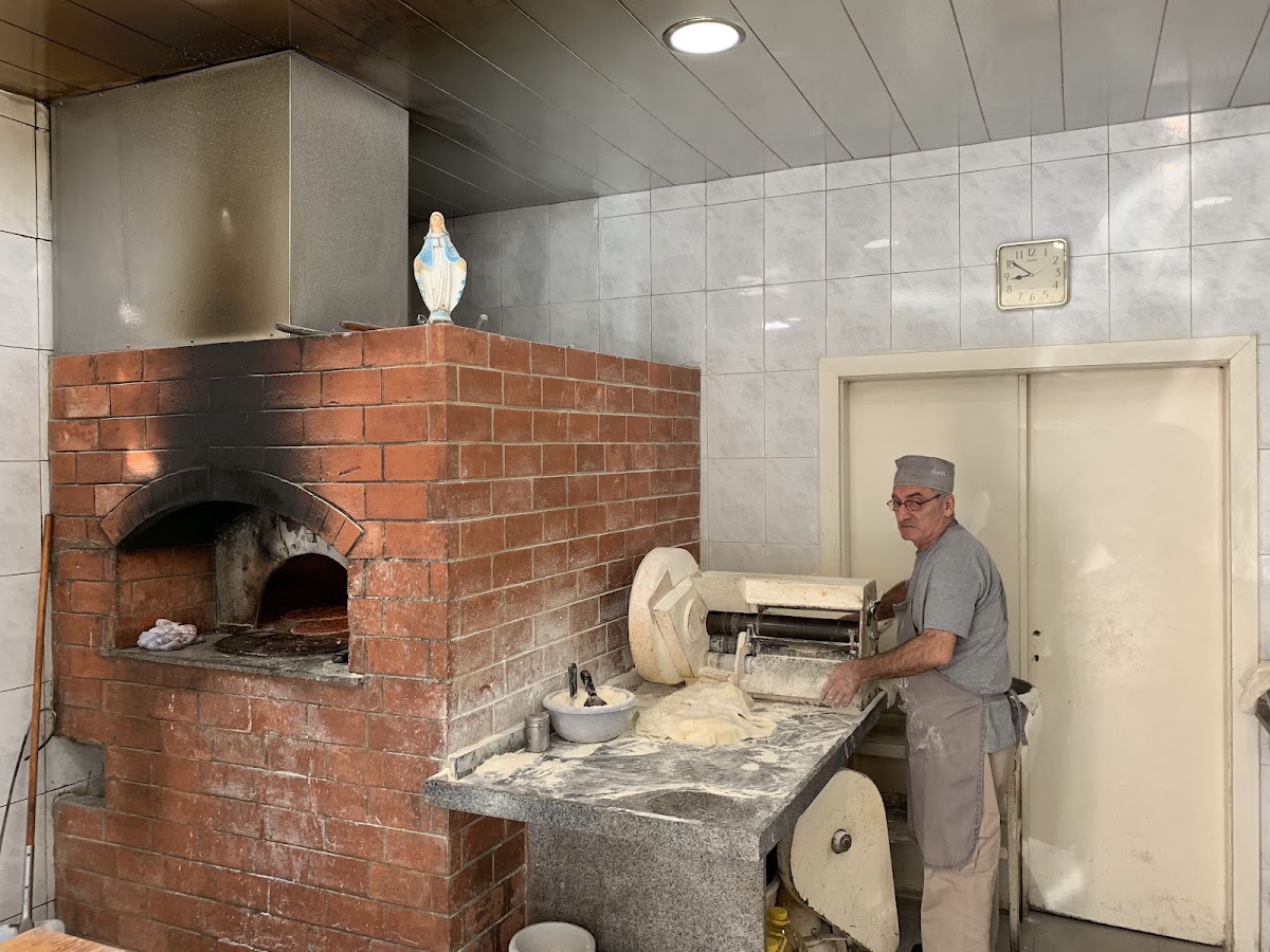 Sevan Bakery — photograph 5