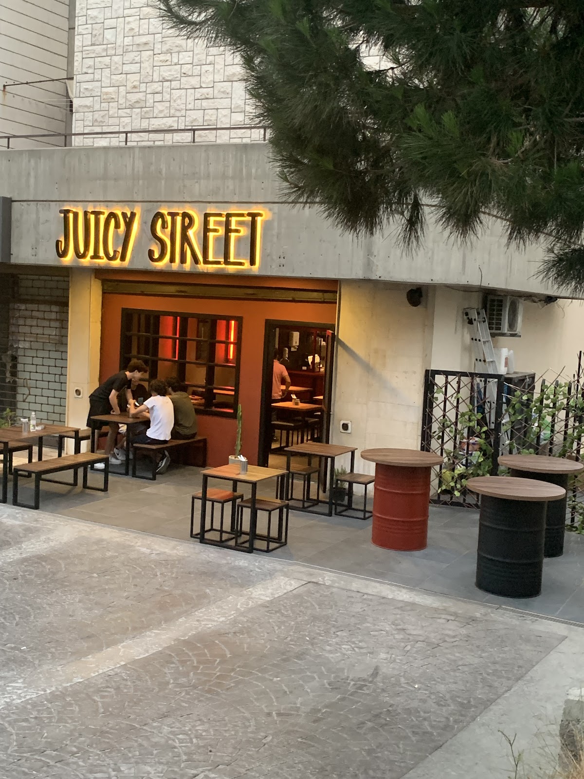 Juicy Street