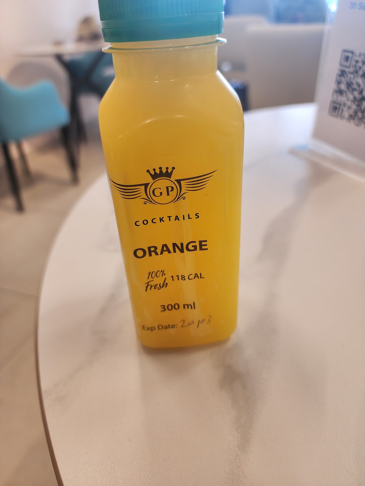 20 Sips — photograph 4