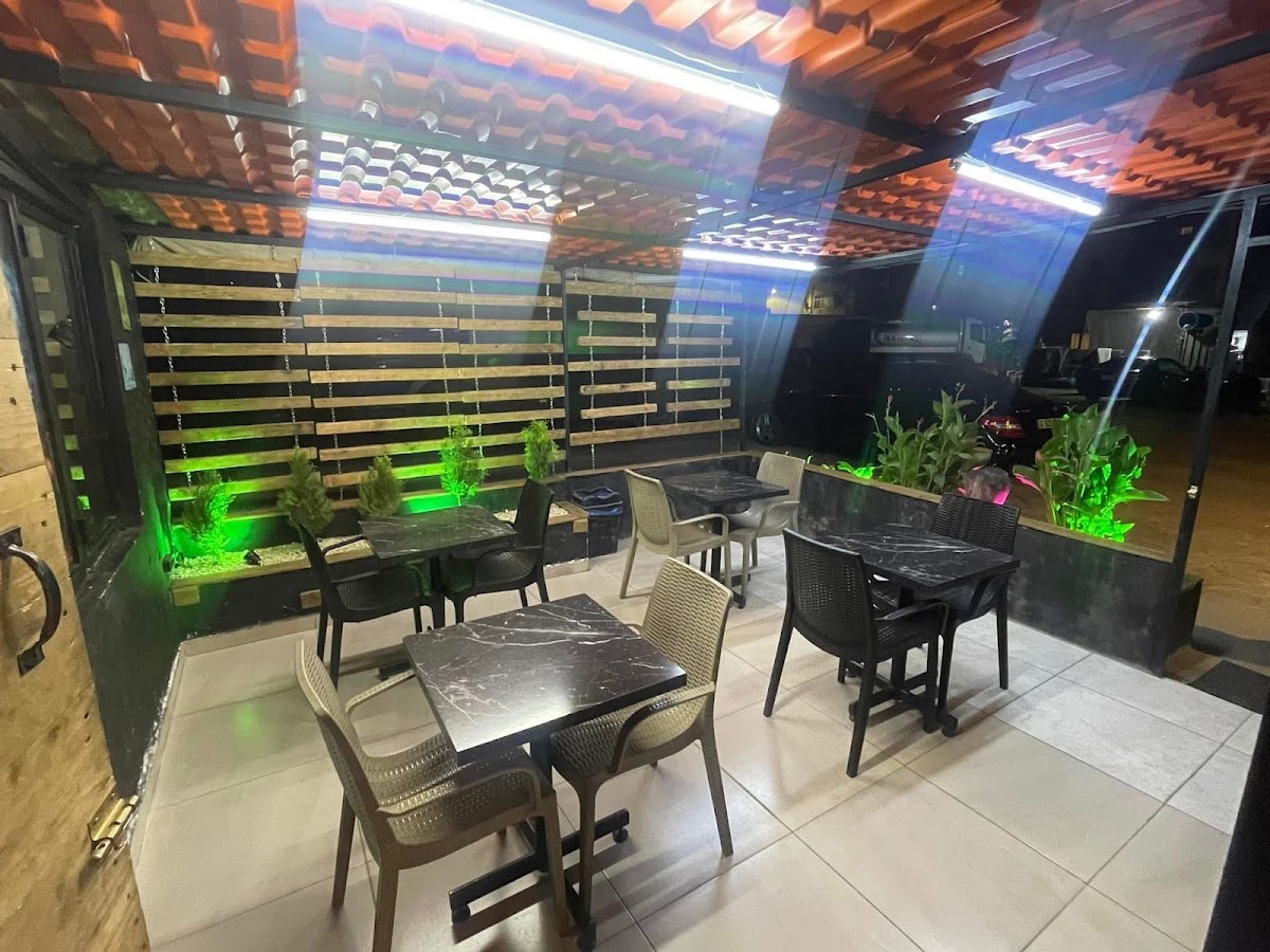 Color Cafe — photograph 2