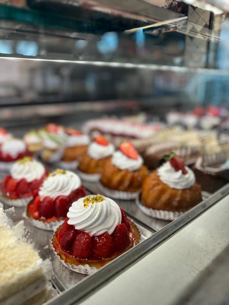 Patisserie Dagher Jal el Dib — photograph 4