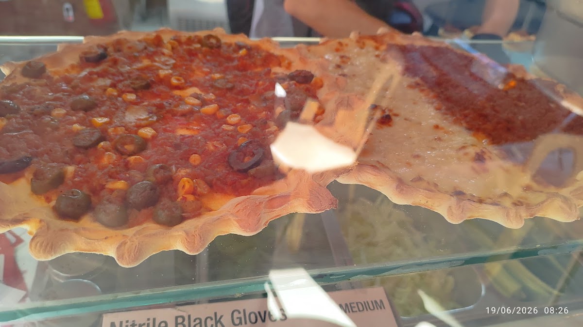 Saint Charbel Bakery — photograph 5