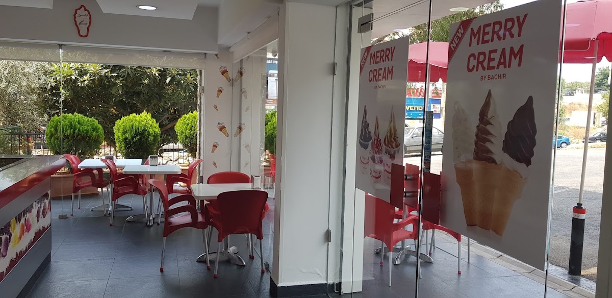 Bachir Ice Cream (Mansourieh highway)