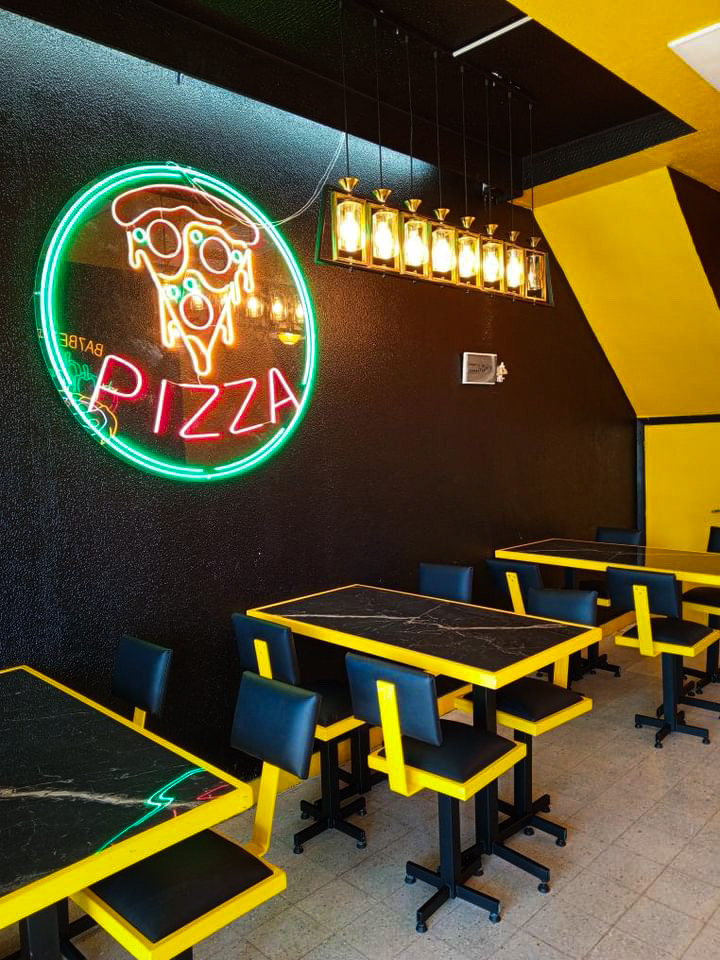 BA7 BE7 Pizza — photograph 3