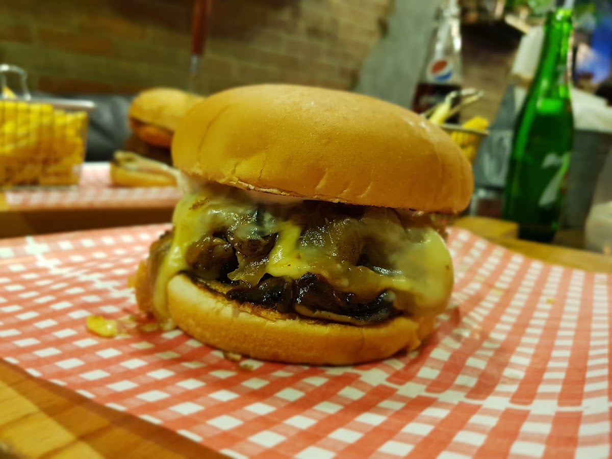 BURGERY — photograph 4