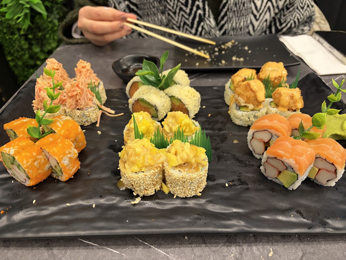 Sushi Star — photograph 3