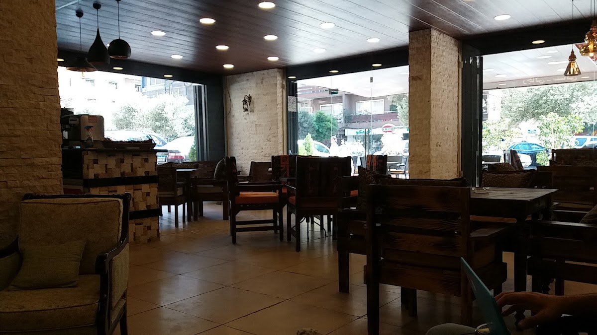 Gardenia Café — photograph 4