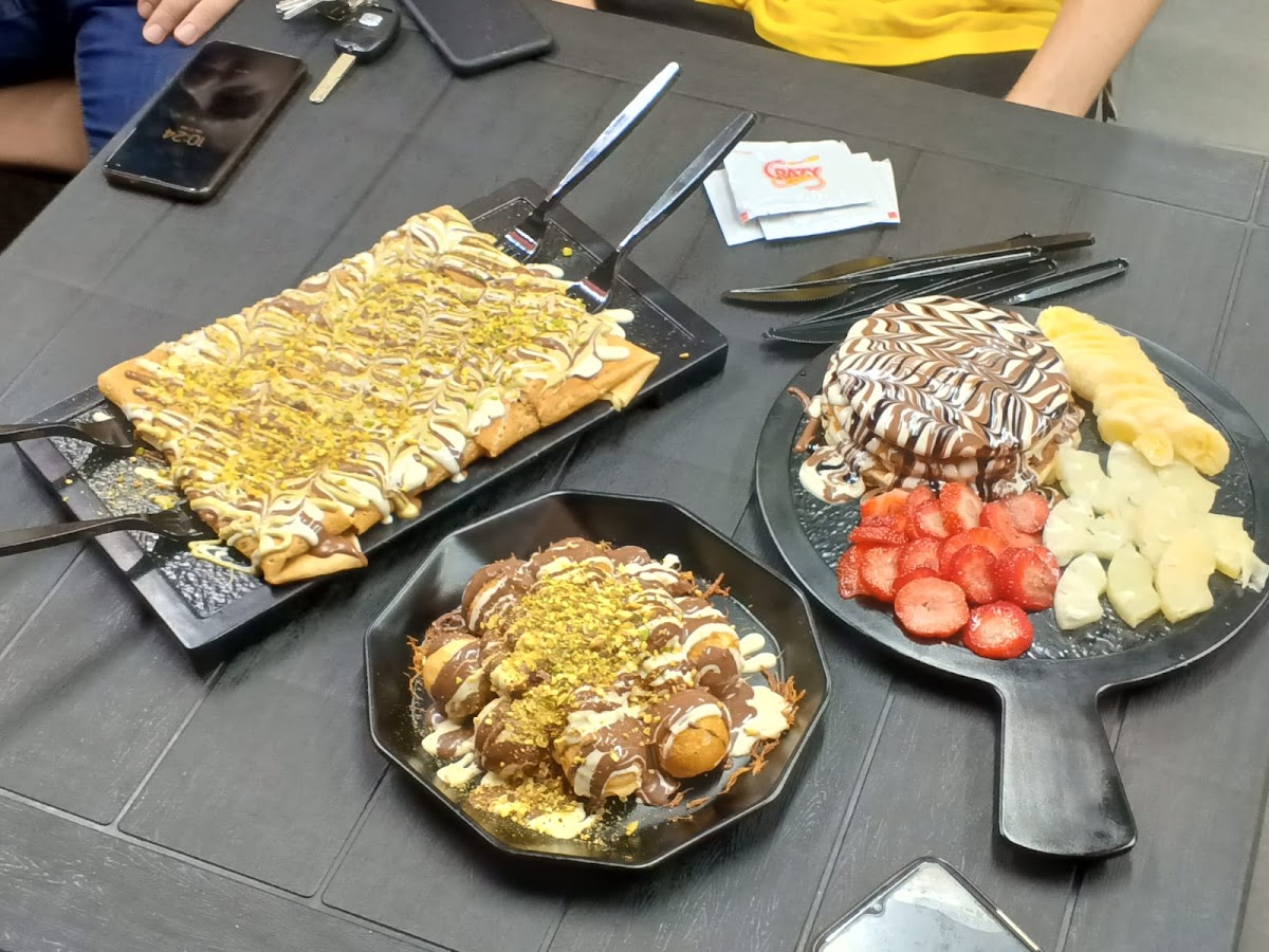 Crazy Crepe — photograph 3