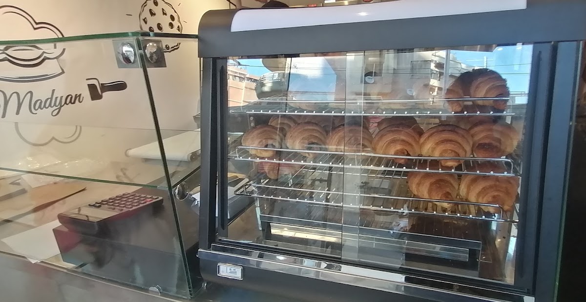 Madyan Bakery — photograph 2