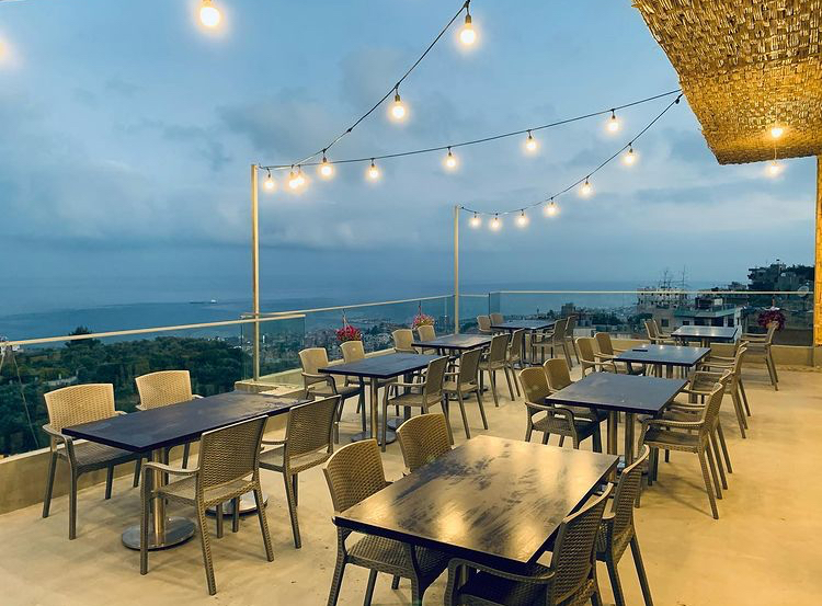Hookah resto cafe