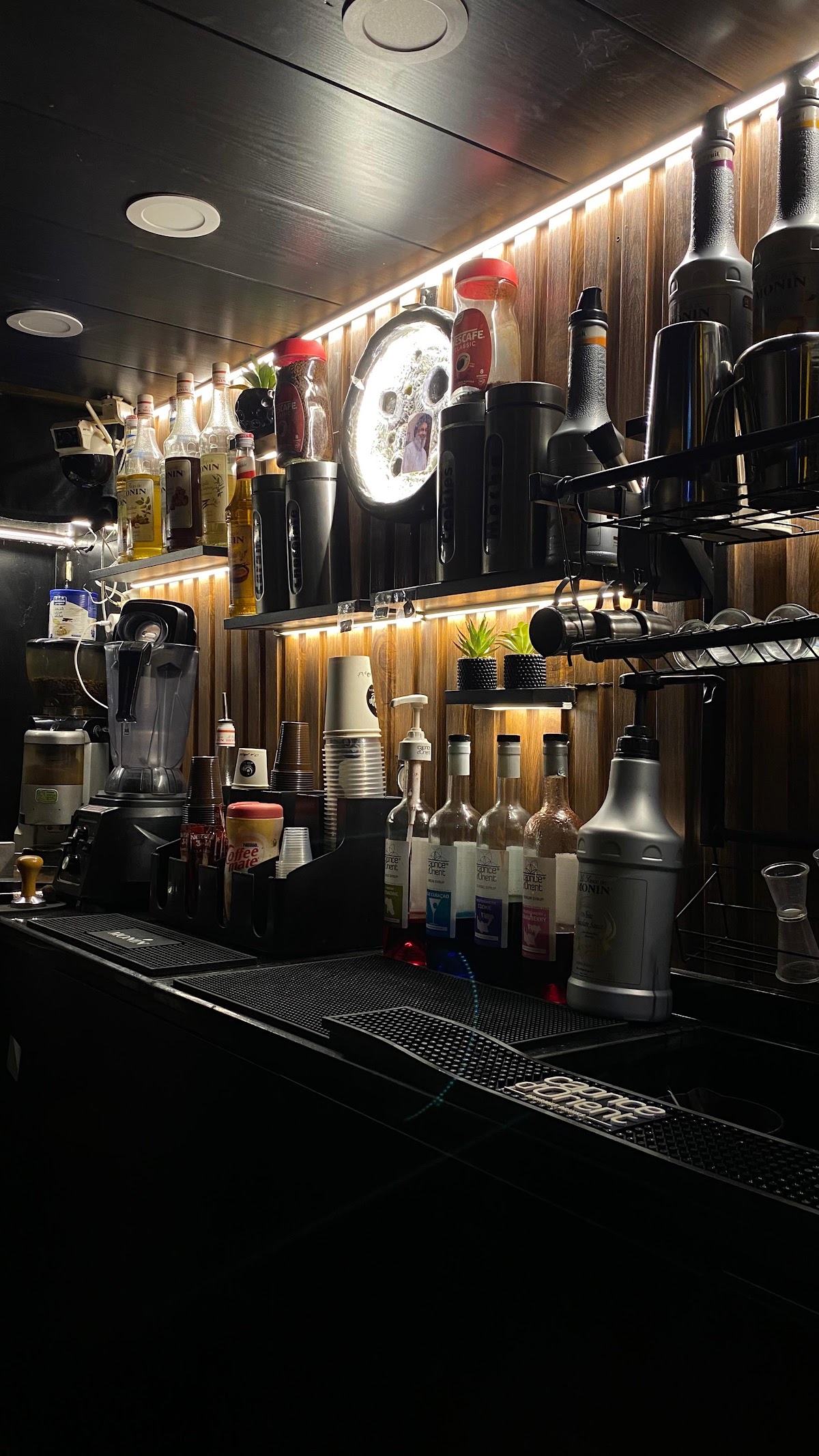 Moon Cafe