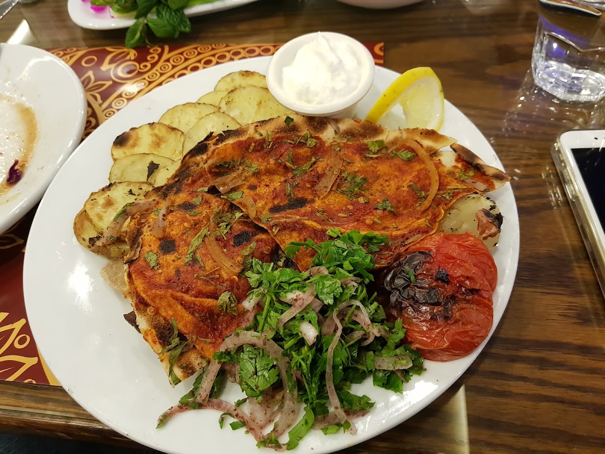 Ahel El Karam Restaurant — photograph 4