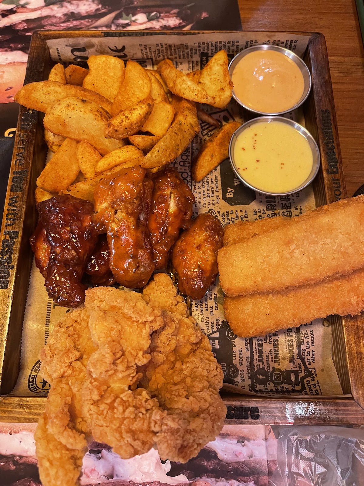 Junkies Food — photograph 3