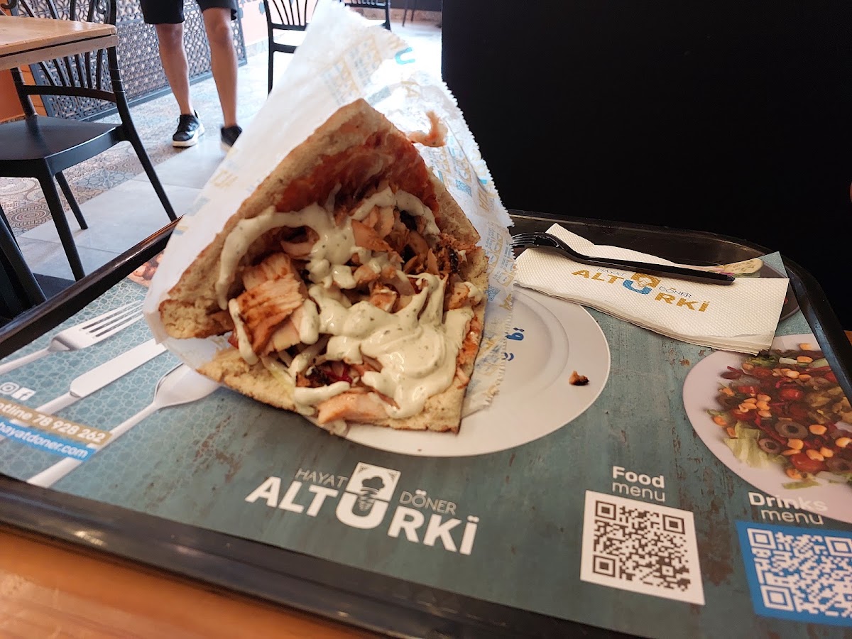 Shawarfandem by Hayat Doner Al Turki — photograph 2