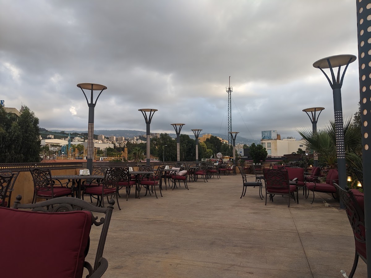 Karaz Cafe — photograph 4